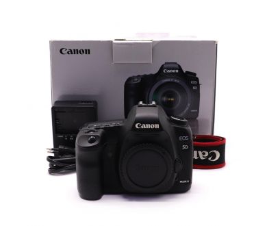 Canon EOS 5D Mark II body в упаковке (пробег 198000 кадров)