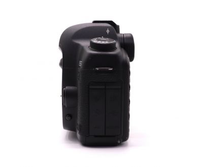 Canon EOS 5D Mark II body в упаковке (пробег 198000 кадров)