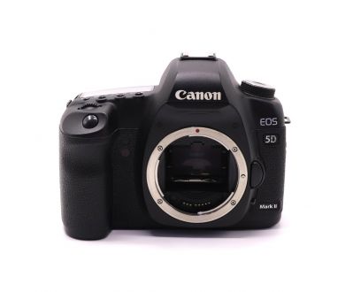 Canon EOS 5D Mark II body в упаковке (пробег 198000 кадров)