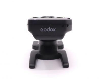 Радиосинхронизатор Godox XproII C для камер Canon в упаковке