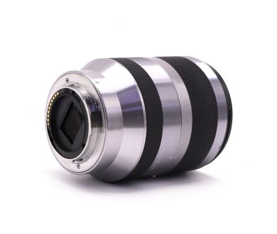 Объектив Sony 18-200mm f/3.5-6.3 E OSS (SEL18200) неисправный