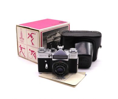 Зенит Е + Индустар 50-2 kit Москва 80 в упаковке