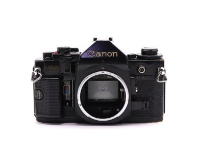 Зеркальная пленочная камера Canon A-1 body