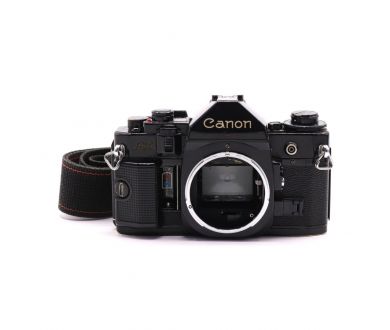 Зеркальная пленочная камера Canon A-1 body