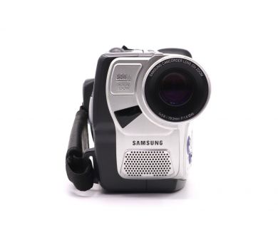 Аналоговая видеокамера Видеокамера Samsung VP-L700