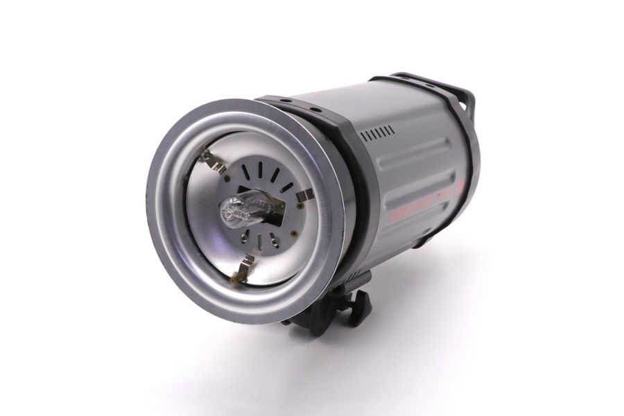 Студийный галогенный осветитель Falcon Eyes QL-500