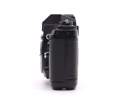 Плёночная зеркальная камера Nikon F-501 body
