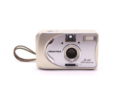 Плёночный винтажный фотоаппарат Praktica M60