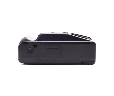 Плёночный фотоаппарат формата 35мм Yashica T3
