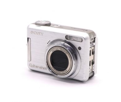 Цифровая компактная камера Sony DSC-S800