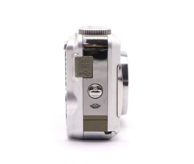 Цифровая компактная камера Sony DSC-S800