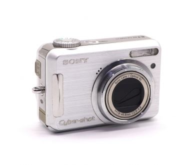 Цифровая компактная камера Sony DSC-S800