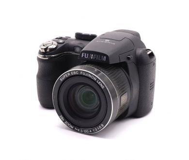 Компактный фотоаппарат Fujifilm FinePix S3400