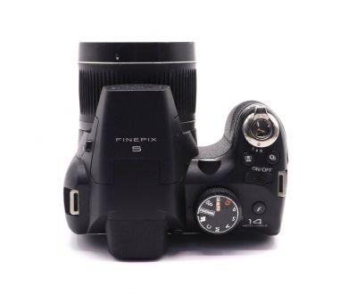 Компактный фотоаппарат Fujifilm FinePix S3400