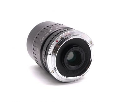 Объектив TTartisan 40mm F2.8 Macro for Canon EOS R в упаковке