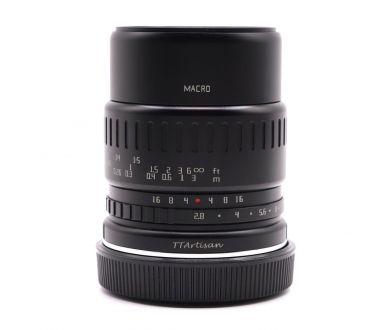 Объектив TTartisan 40mm F2.8 Macro for Canon EOS R в упаковке