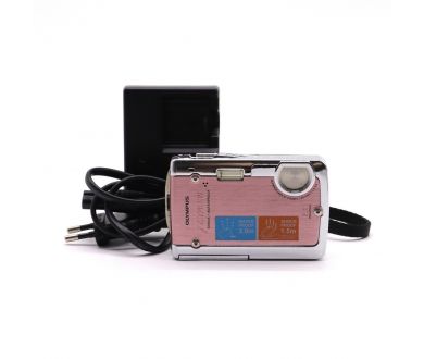 Компактная цифровая камера Olympus mju 720SW
