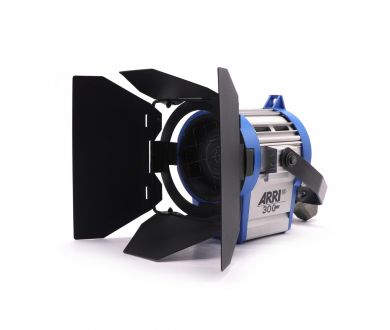 Компактный галогенный осветитель ARRI 300 Plus