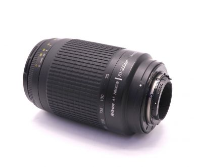 Объектив Nikon 70-300mm f/4-5.6G AF Nikkor (black)