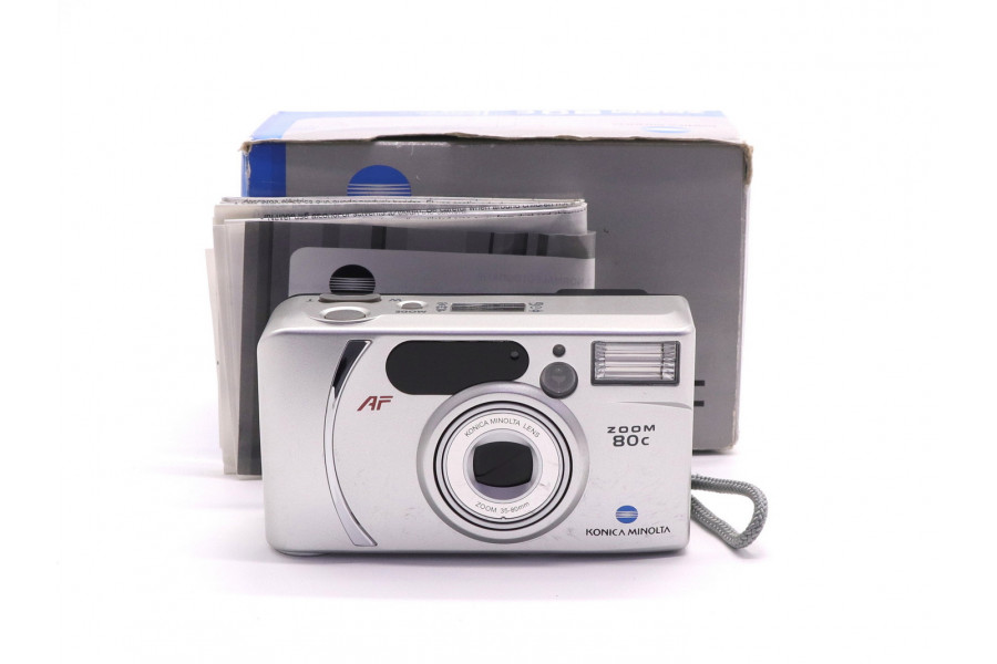 Камера Konica Minolta Zoom 80c в упаковке