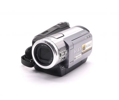 Полупрофессиональная видеокамера Sony HDR-HC7
