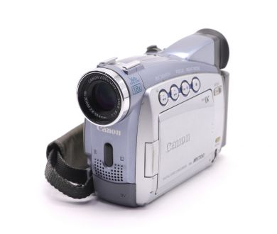 Компактная цифровая видеокамера Canon MV700