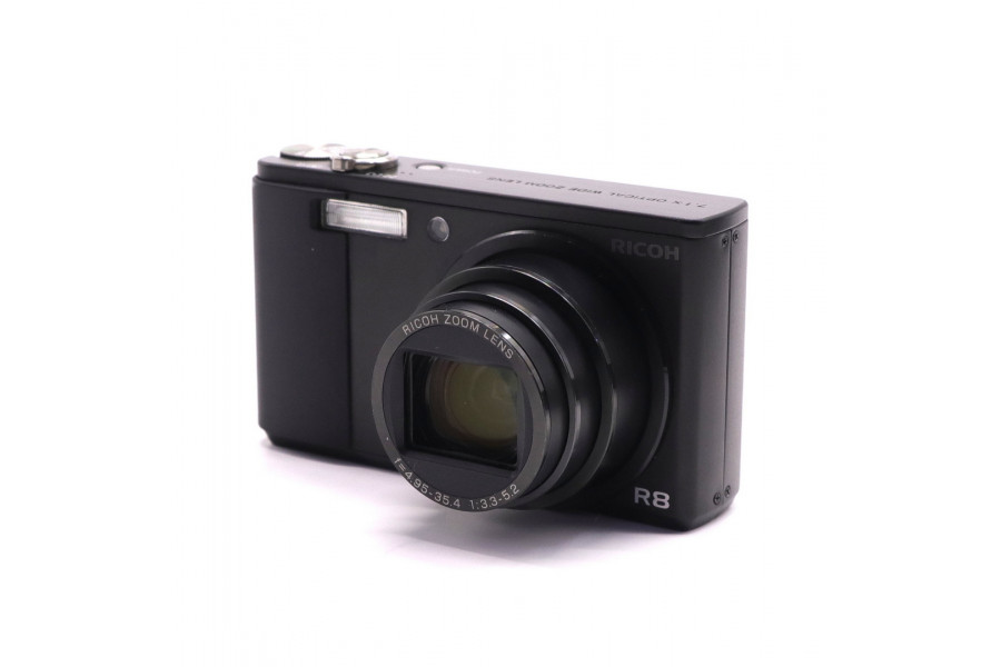 Компактная цифровая фотокамера Ricoh Caplio R8