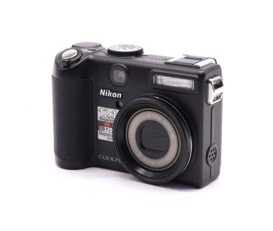 Компактная цифровая фотокамера Nikon Coolpix P5100