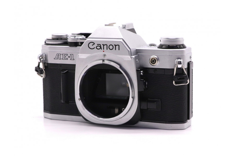 Зеркальная фотокамера Canon AE-1 body (Japan)