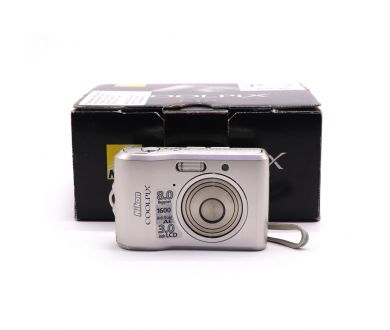 Фотокамера цифровая Nikon Coolpix L18 в упаковке