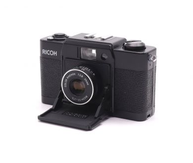 Компактная шкальная фотокамера Ricoh FF-1