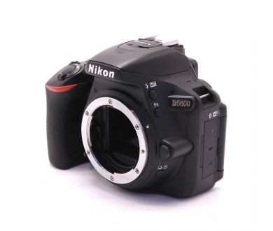 Фотоаппарат Nikon D5600 body (пробег 62255 кадров)
