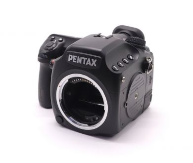 Фотокамера Pentax 645D body (пробег 1510 кадров)