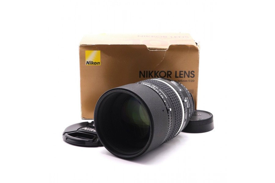 Объектив Nikon 105mm f/2D AF DC-Nikkor в упаковке