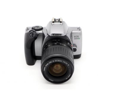 Зеркальная камера Canon EOS 3000v kit