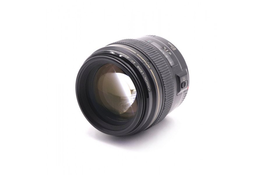 Светосильный объектив Canon EF 85mm f/1.8 USM