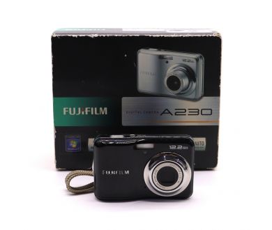 Компактная камера Fujifilm FinePix A230 в упаковке