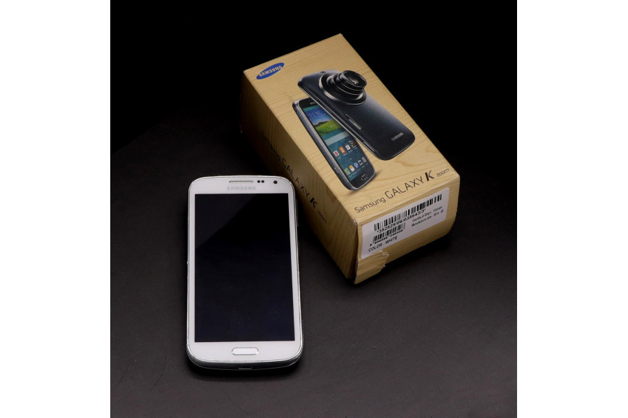 Samsung Galaxy K Zoom SM-C115 в упаковке
