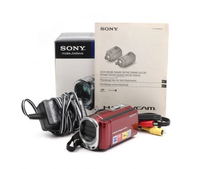 Цифровая видеокамера Sony DCR-SX44E в упаковке