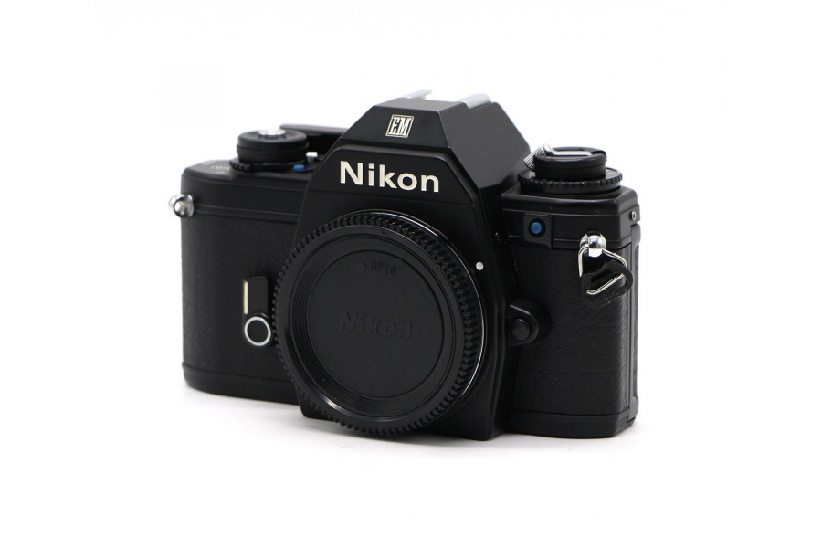 Аналоговый зеркальный фотоаппарат Nikon EM body