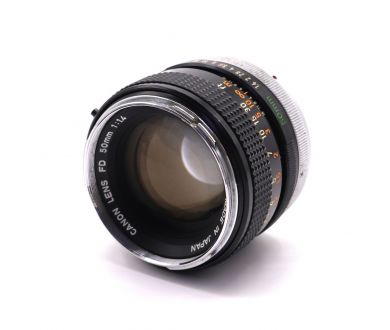 Мануальный объектив Canon FD 1,4/50mm (Japan)