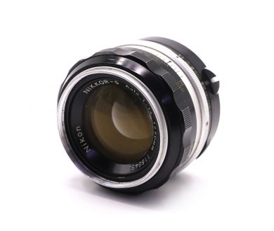 Мануальный Nikon 50mm f/1.4 Nikkor-S Auto (Japan)