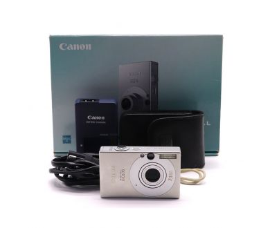 Цифровая фотокамера Canon IXUS 70 в упаковке