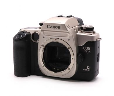 Фотоаппарат Canon EOS 50E body Quartz Date неисправный