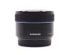 Светосильный объектив Samsung 45mm f/1.8 в упаковке