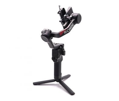 Трехосевой ручной стабилизатор DJI Ronin RS 4