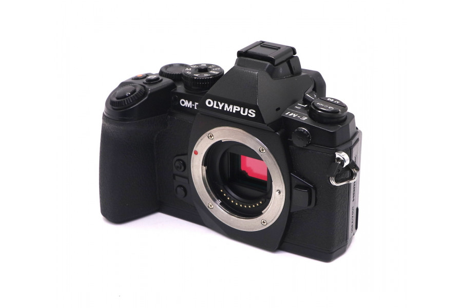 Камера Olympus OM-D E-M1 body (пробег 1370 кадров)