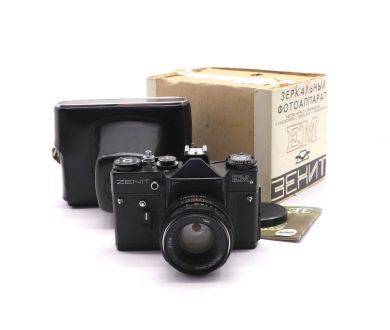 Фотоаппарат Зенит ЕМ kit black в упаковке