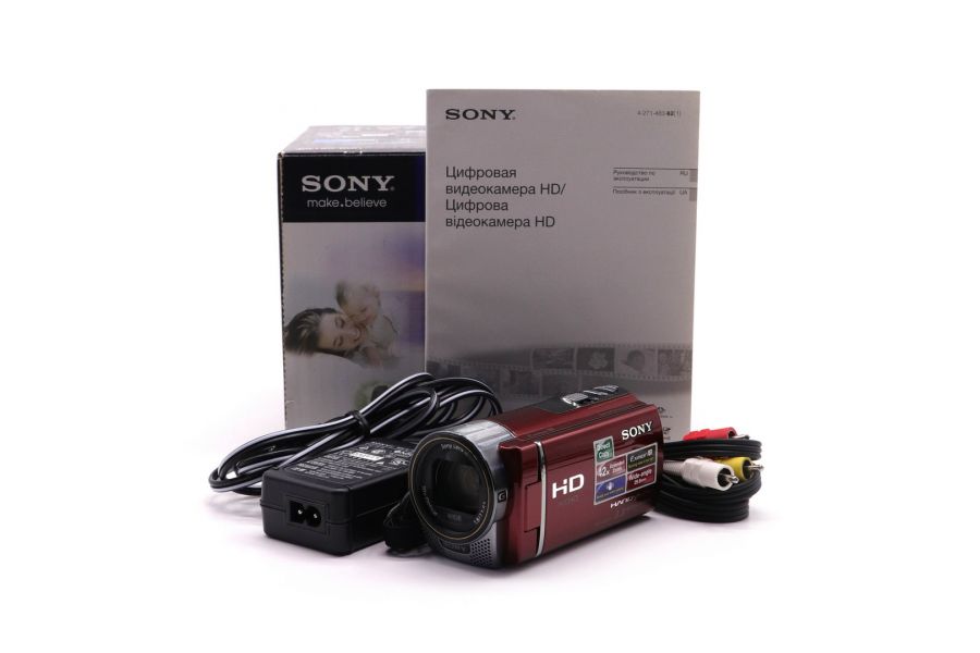 Видеокамера Sony HDR-CX130E в упаковке