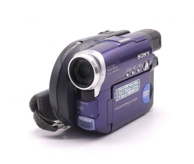 Видеокамера цифровая Sony DCR-DVD101E
